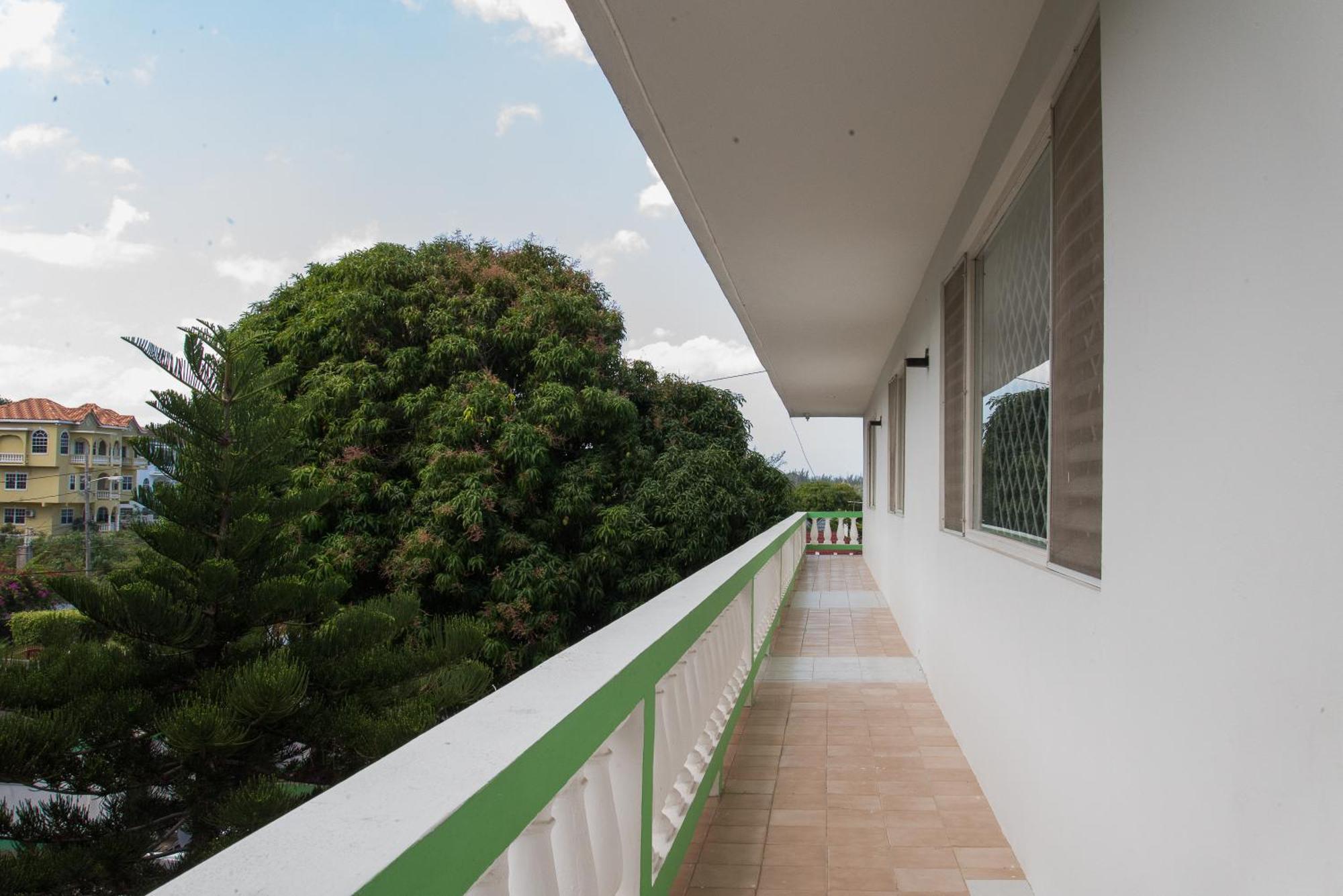 Villa Donna Inn Teluk Montego Bagian luar foto