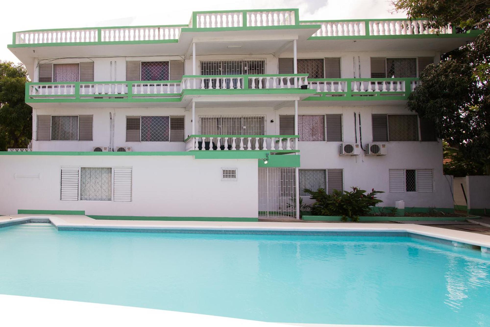 Villa Donna Inn Teluk Montego Bagian luar foto