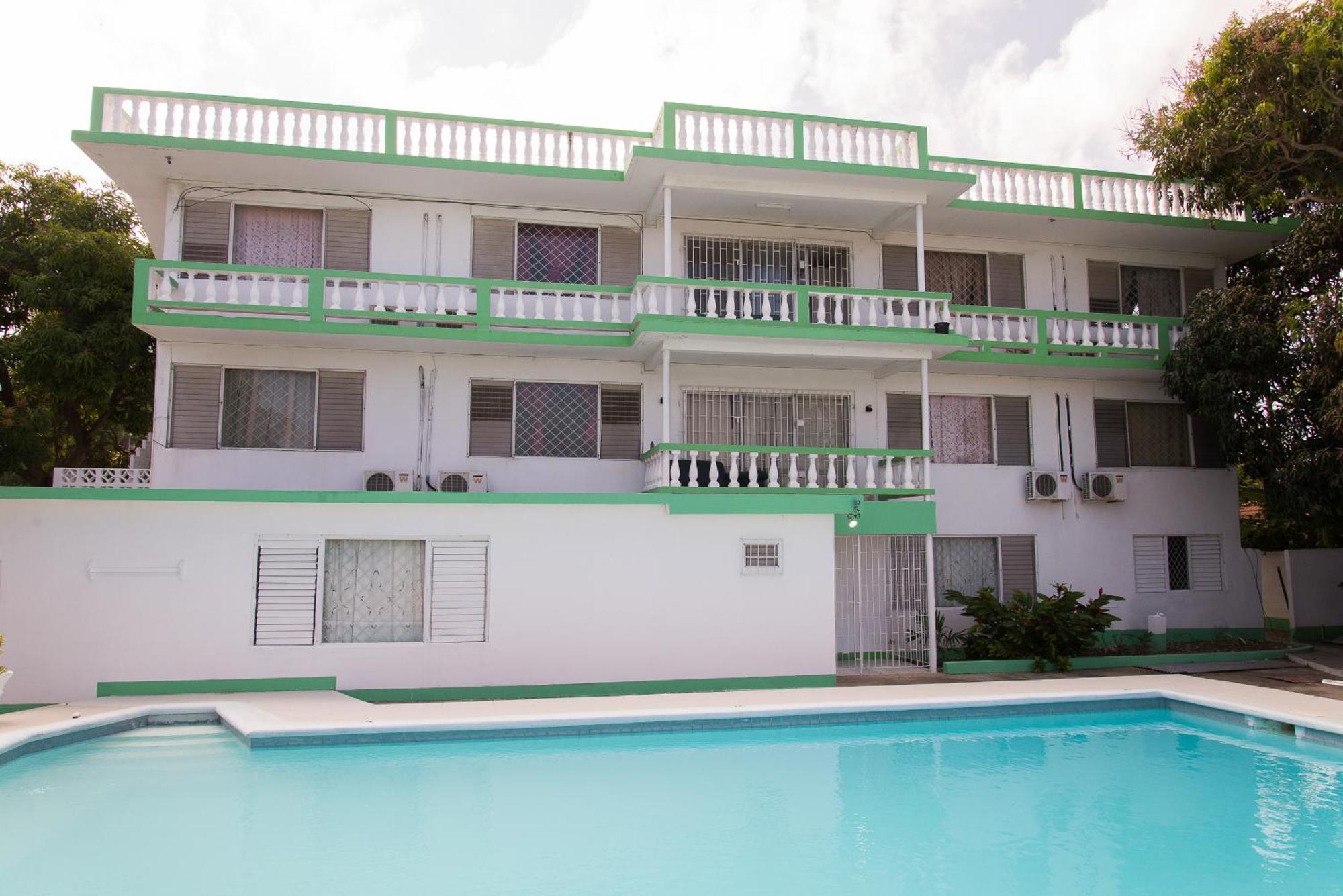 Villa Donna Inn Teluk Montego Bagian luar foto