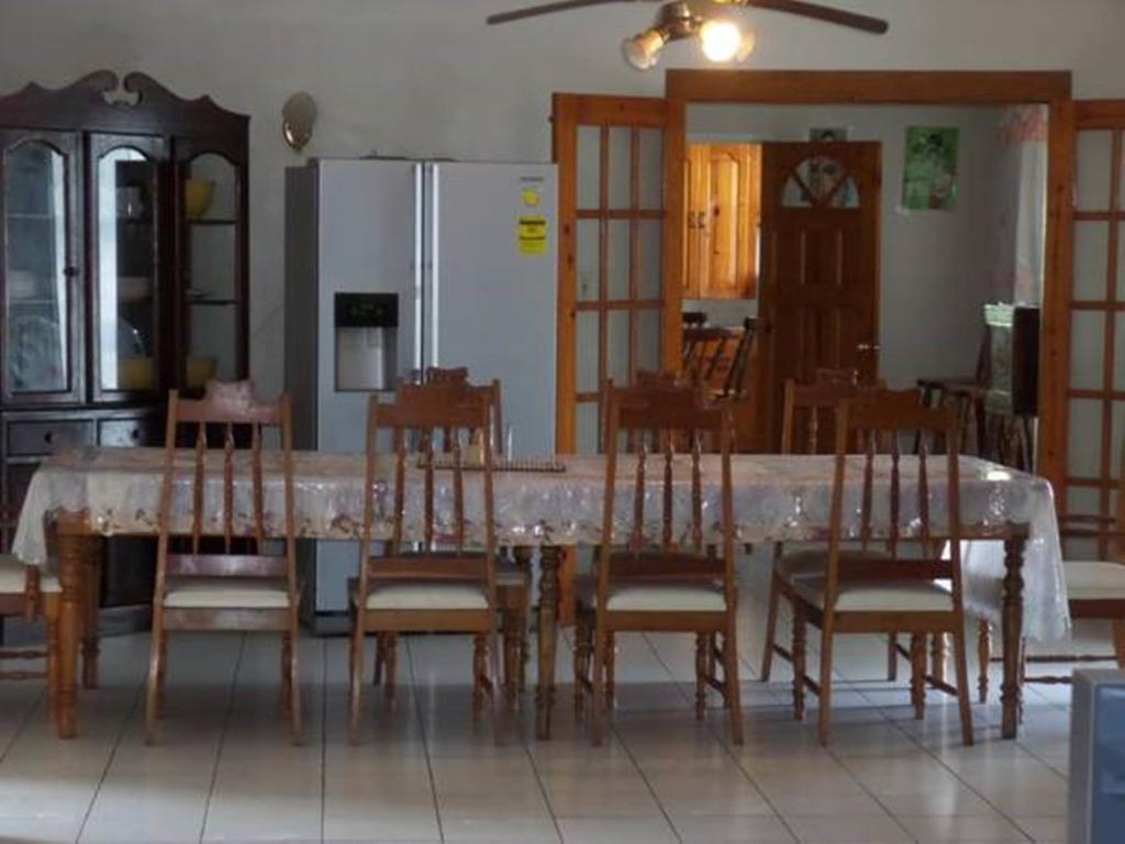 Villa Donna Inn Teluk Montego Bagian luar foto