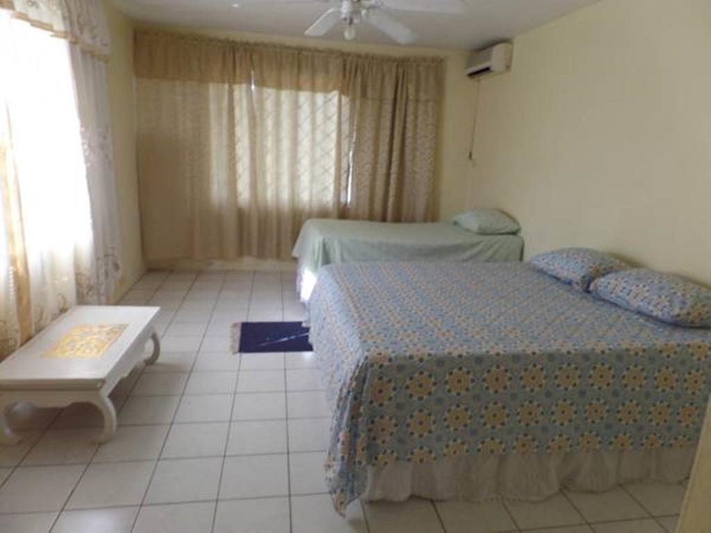 Villa Donna Inn Teluk Montego Ruang foto