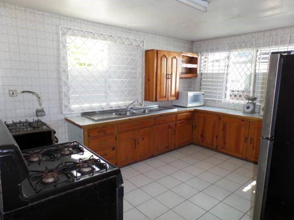 Villa Donna Inn Teluk Montego Bagian luar foto